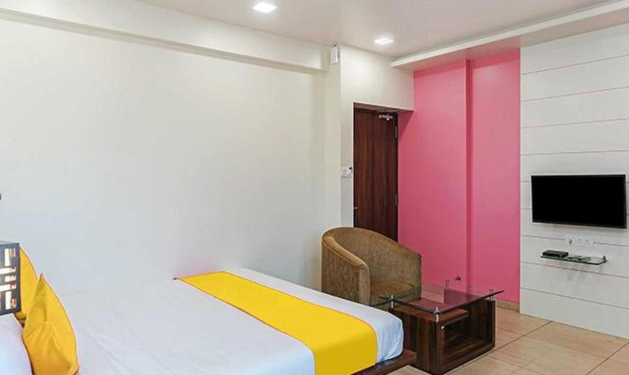Fabhotel Karishma Palace Supe Dış mekan fotoğraf