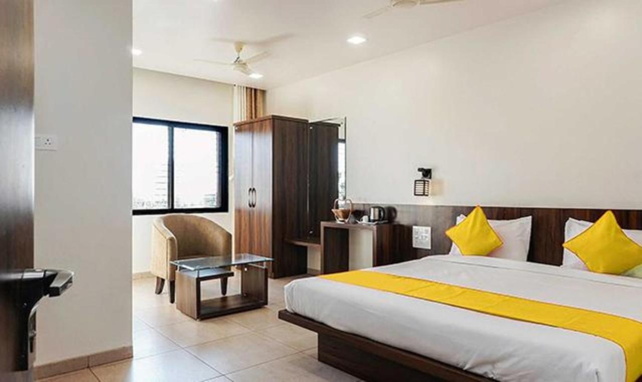 Fabhotel Karishma Palace Supe Dış mekan fotoğraf