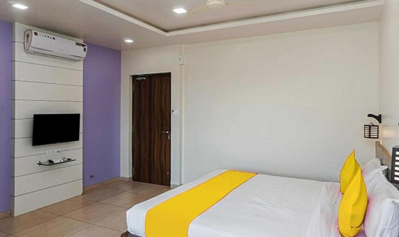 Fabhotel Karishma Palace Supe Dış mekan fotoğraf