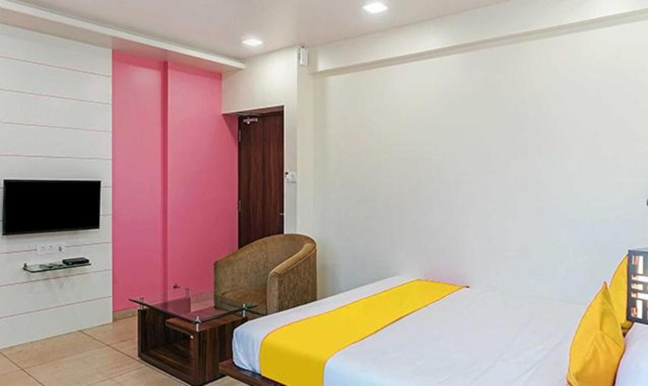 Fabhotel Karishma Palace Supe Dış mekan fotoğraf